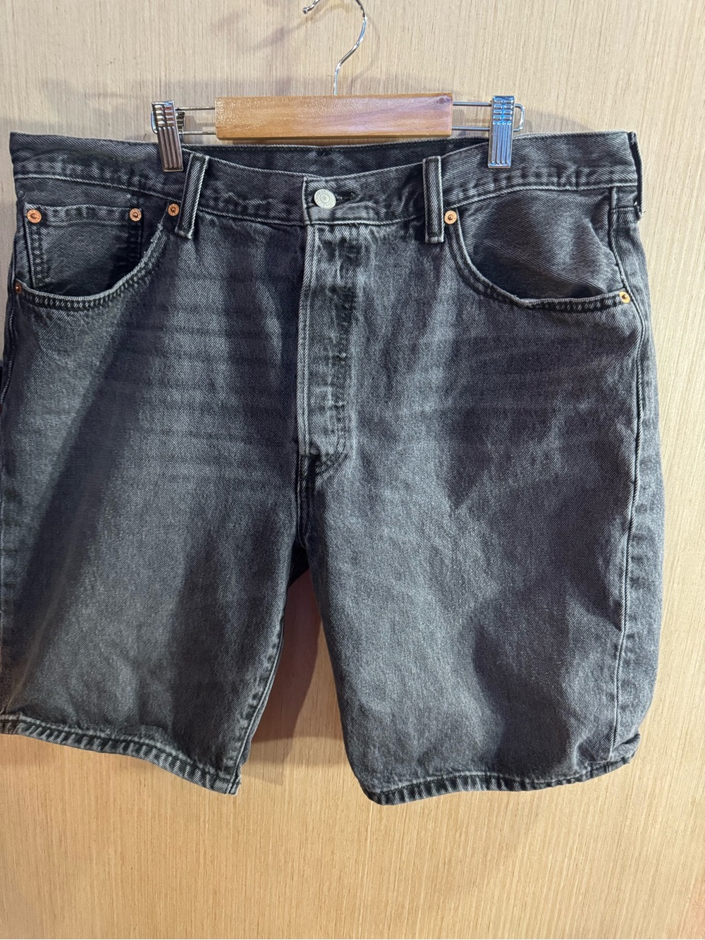 Men’s Levi's 501 Dark Grey Washed Denim Shorts Size 38
